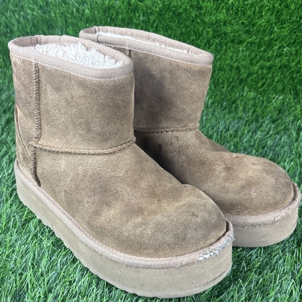 UGG Classic Mini Platform Boots In Chestnut Size 4 1143700K